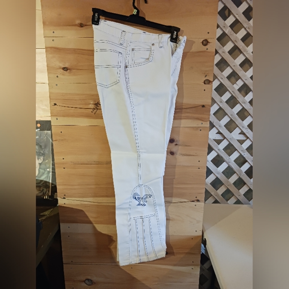 White Jeans with Embroidered Detail